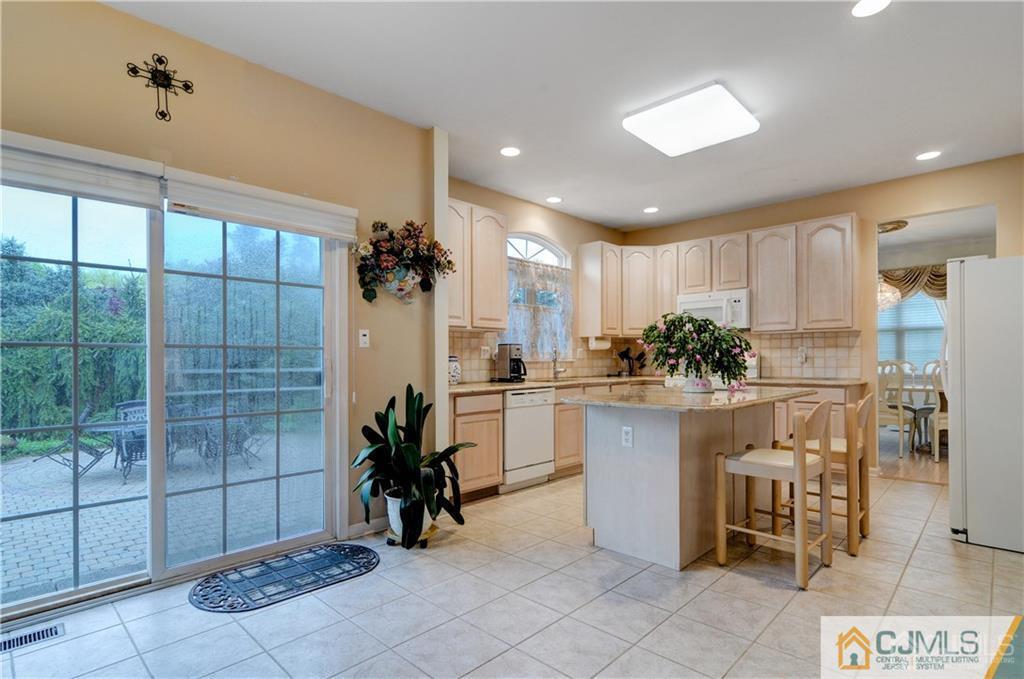 29 Rue Chagall Somerset, NJ 08873 - Photo 6 of 38 Gallery Image 6