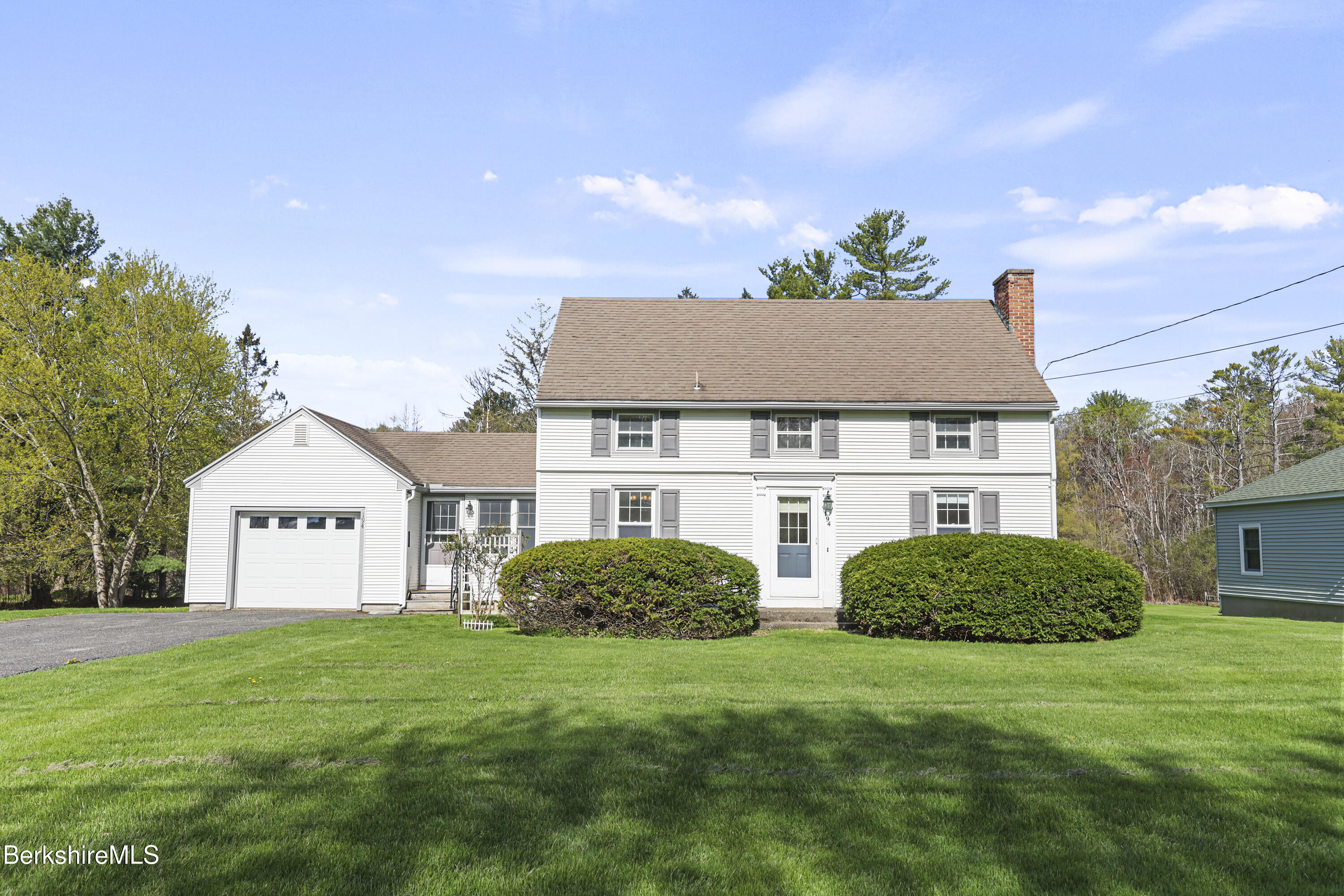 194 Eleanor Road Pittsfield, MA 01201 - Photo 1 of 39 5 Exterior Front
