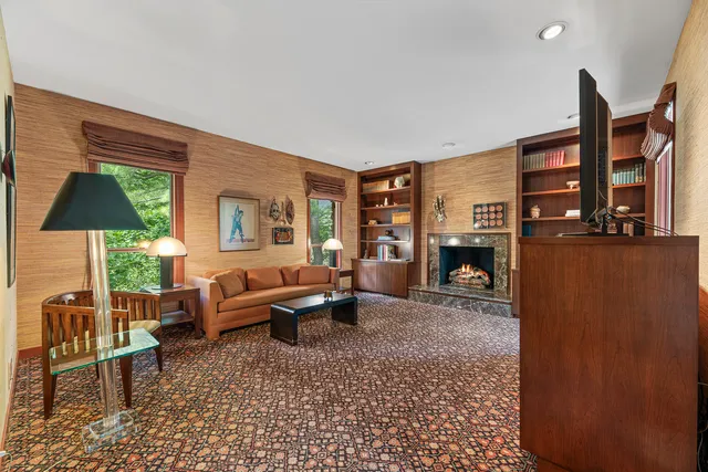 $1,995,000 | 1370 Sunview Lane, Winnetka, IL 60093