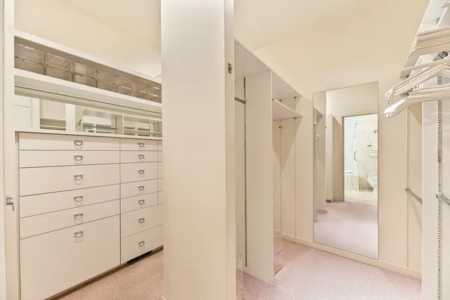 $1,995,000 | 1370 Sunview Lane, Winnetka, IL 60093