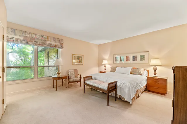 $1,995,000 | 1370 Sunview Lane, Winnetka, IL 60093