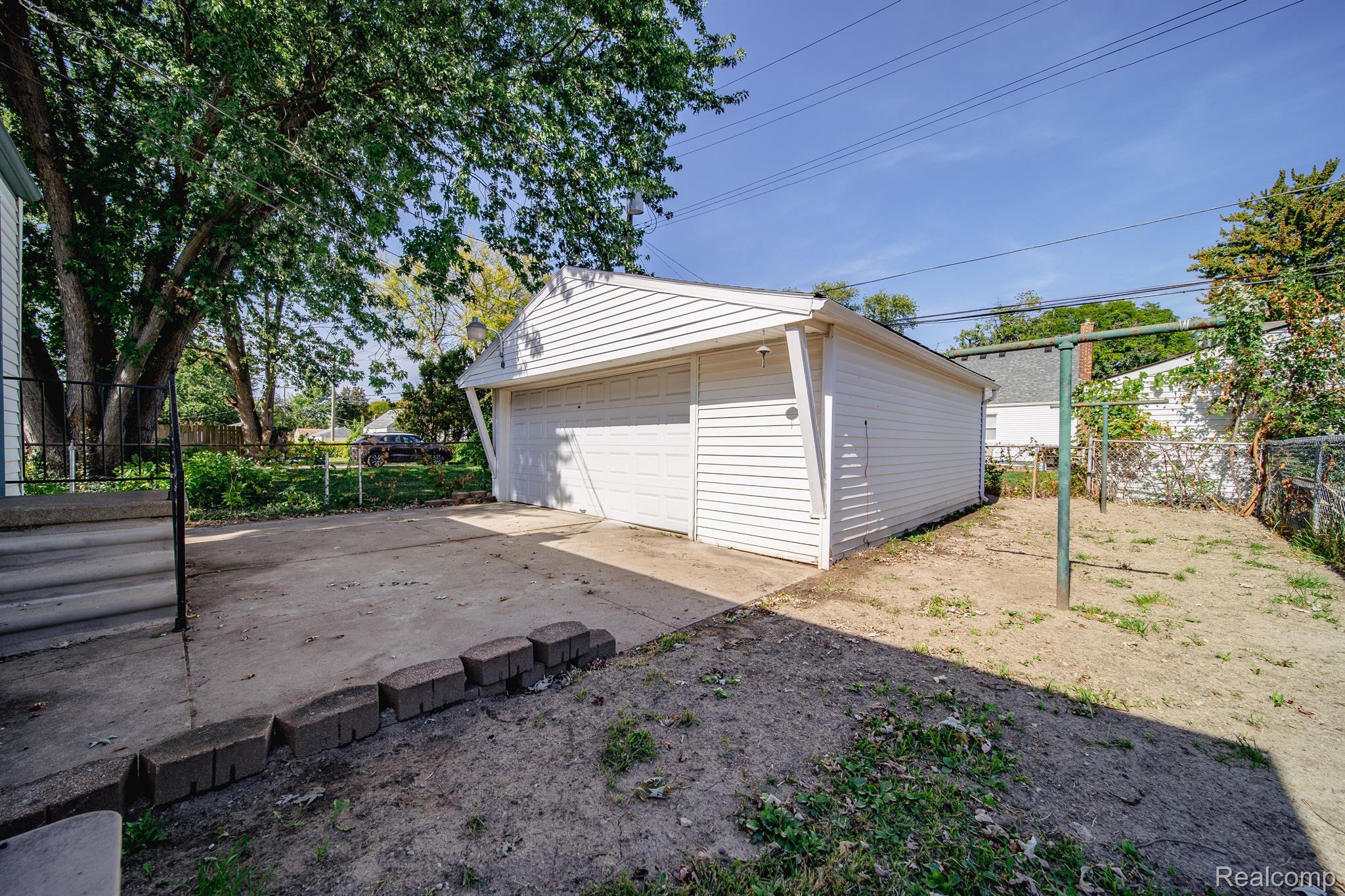 8233 Stephens Road Center Line, MI 48015 - Photo 47 of 48 Gallery Image 47