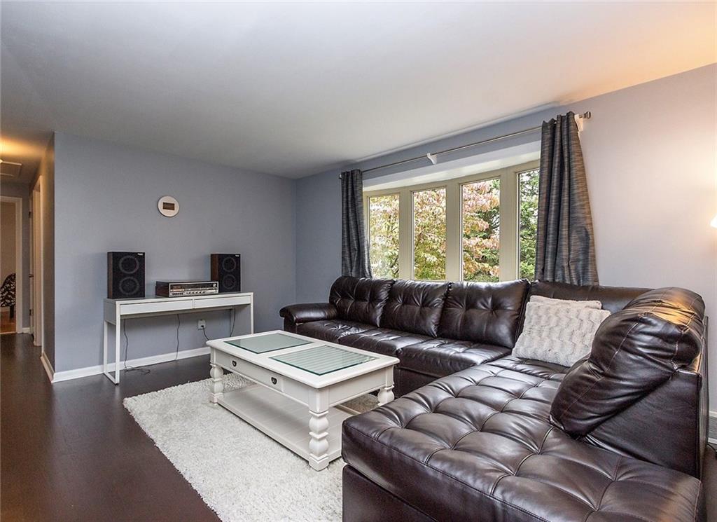 660 Meadow Lane Rochester, PA 15074 - Photo 2 of 16 Gallery Image 2