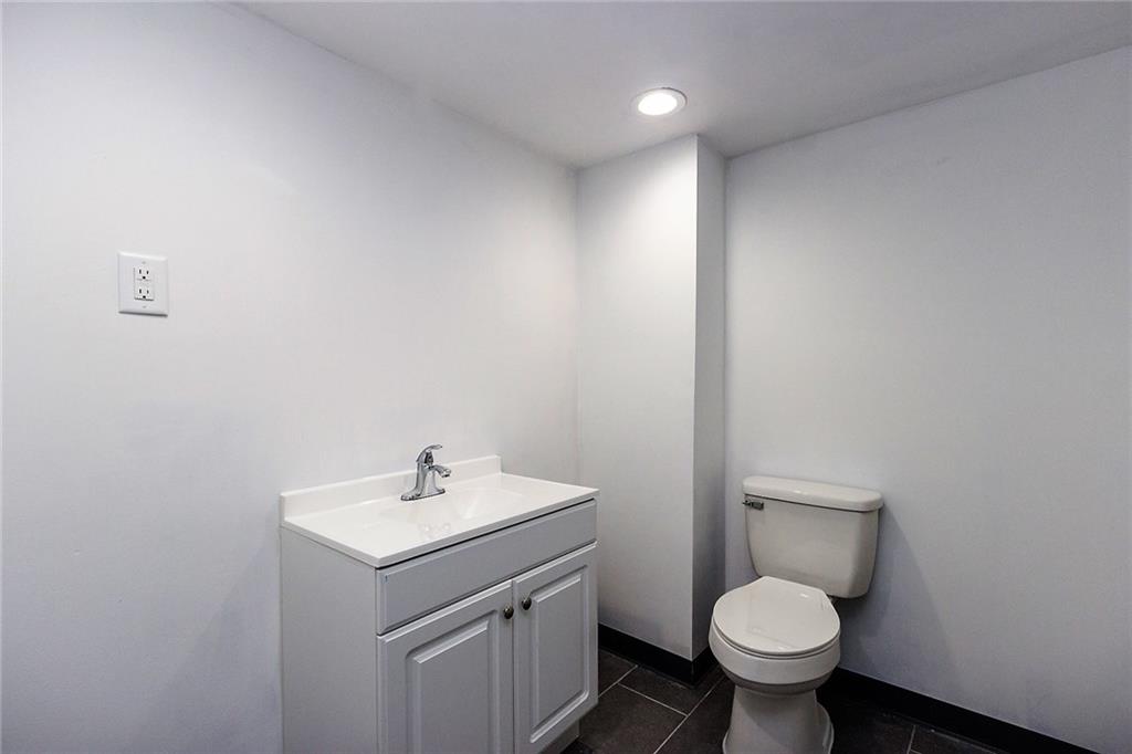660 Meadow Lane Rochester, PA 15074 - Photo 13 of 16 Gallery Image 13