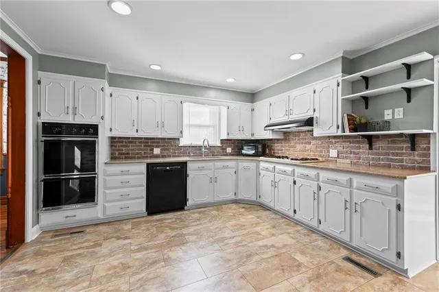 $275,000 | 1701 Main Street, Lexington, MO 64067