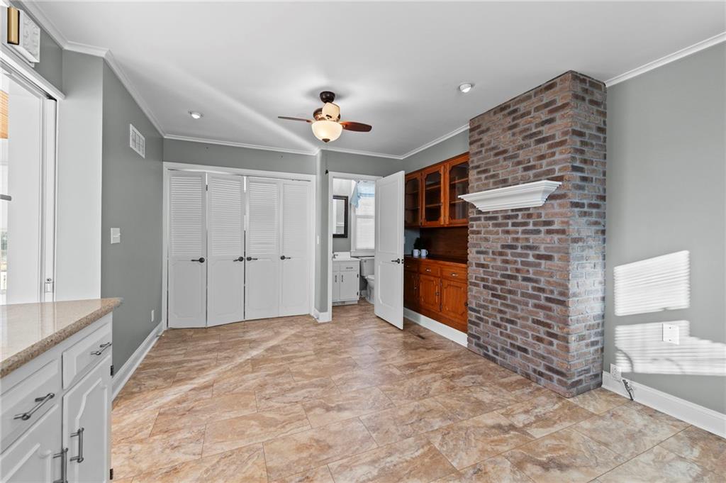 1701 Main Street Lexington, MO 64067 - Photo 17 of 58