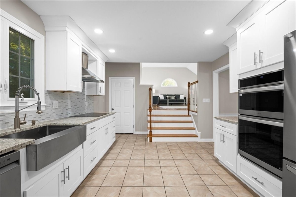 56 Ireta Road Shrewsbury, MA 01545 - Photo 4 of 41