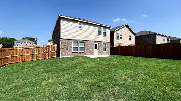 $2,099 | 812 Poppy Cove Lane, Princeton, TX 75407