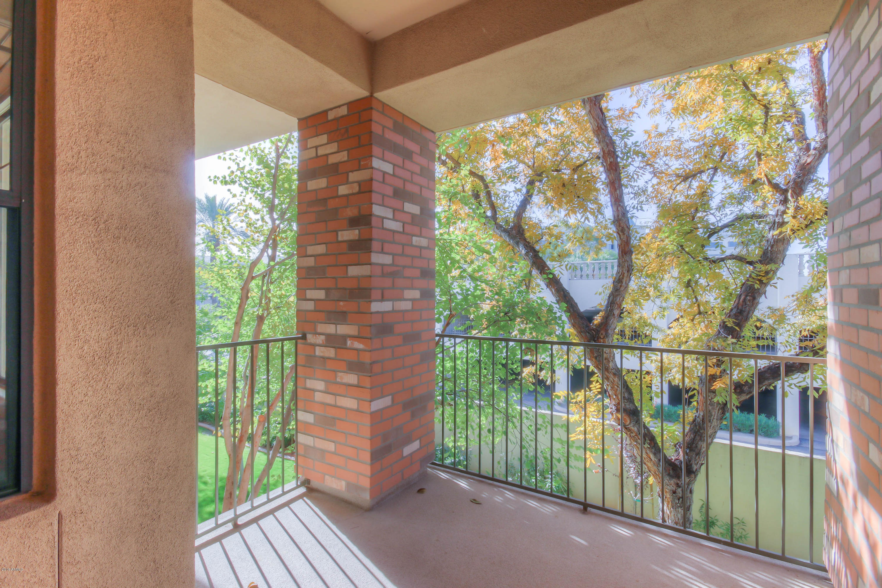 4488 East Thomas Road, Unit 2023 Phoenix, AZ 85018 - Photo 4 of 39 Balcony (1)