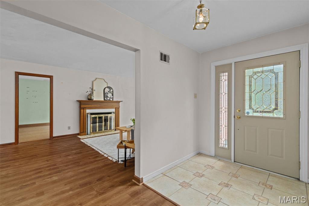 10 Finlay Road St. Louis, MO 63122 - Photo 4 of 69 Gallery Image 4