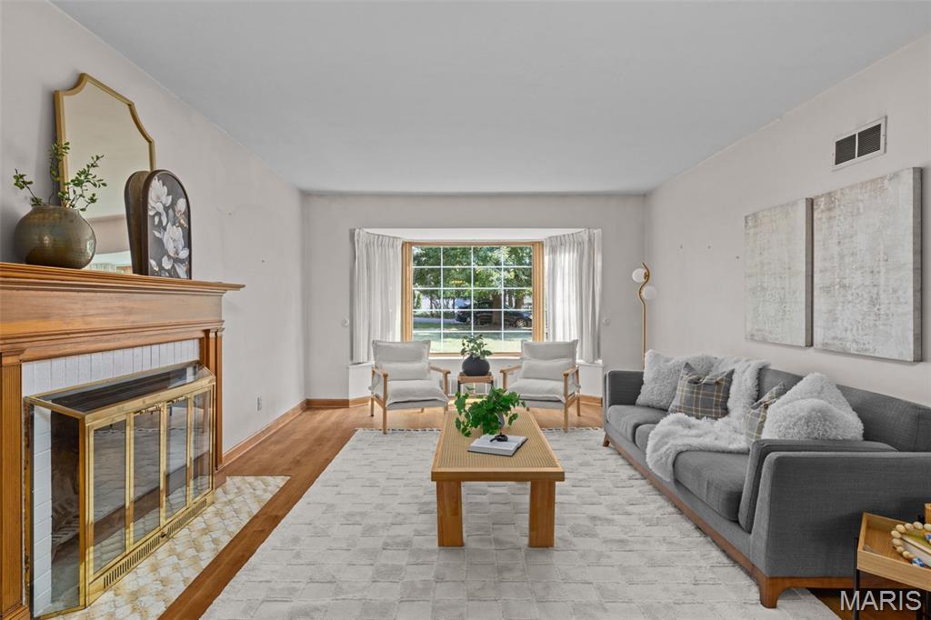 10 Finlay Road St. Louis, MO 63122 - Photo 6 of 69 Gallery Image 6