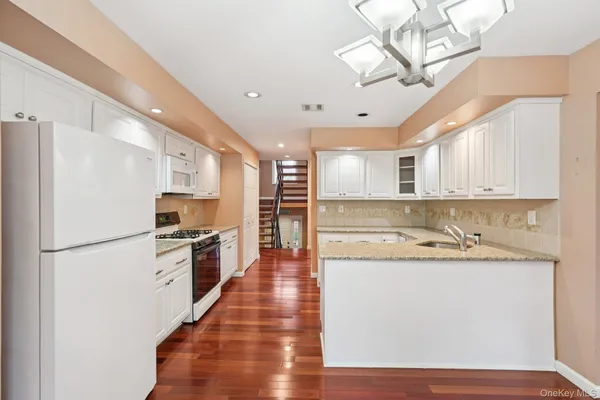 $625,000 | 10 Omni Court, New City, NY 10956