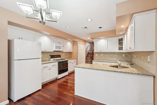 $625,000 | 10 Omni Court, New City, NY 10956