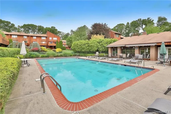 $625,000 | 10 Omni Court, New City, NY 10956