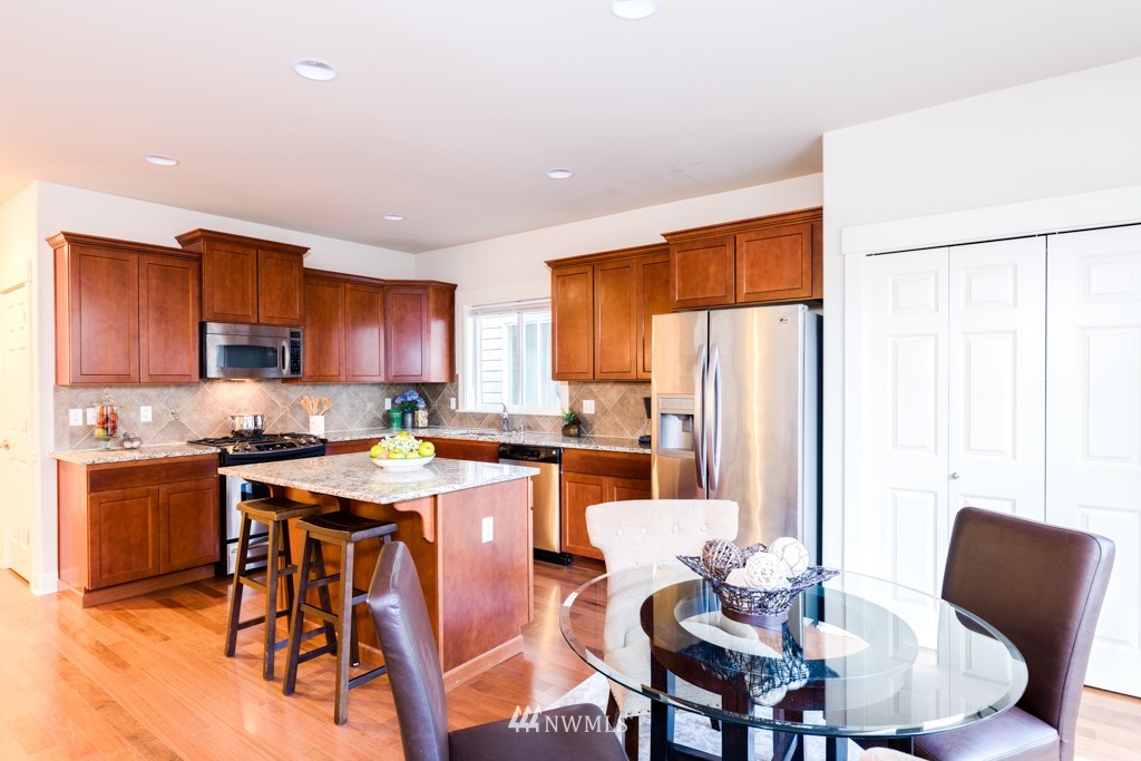 22705 43rd Drive Southeast Bothell, WA 98021 - Photo 7 of 25