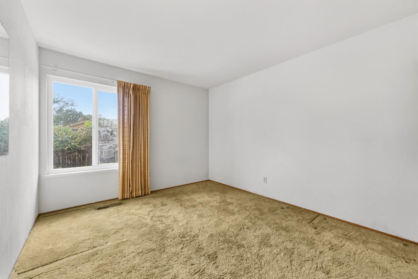 45811 Cheyenne Place Fremont, CA 94539 - Photo 29 of 44 an empty room with a window