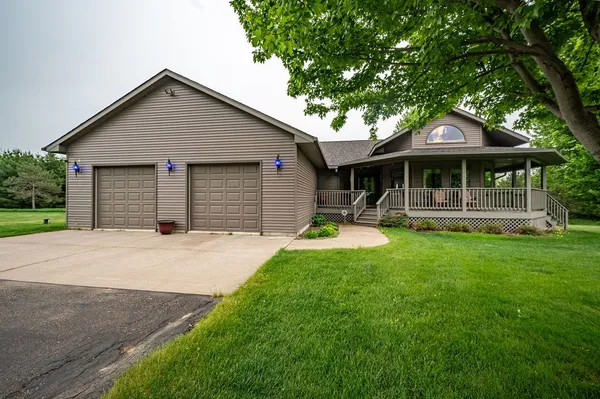 $550,000 | 2541 90th Avenue, Woodville, WI 54028