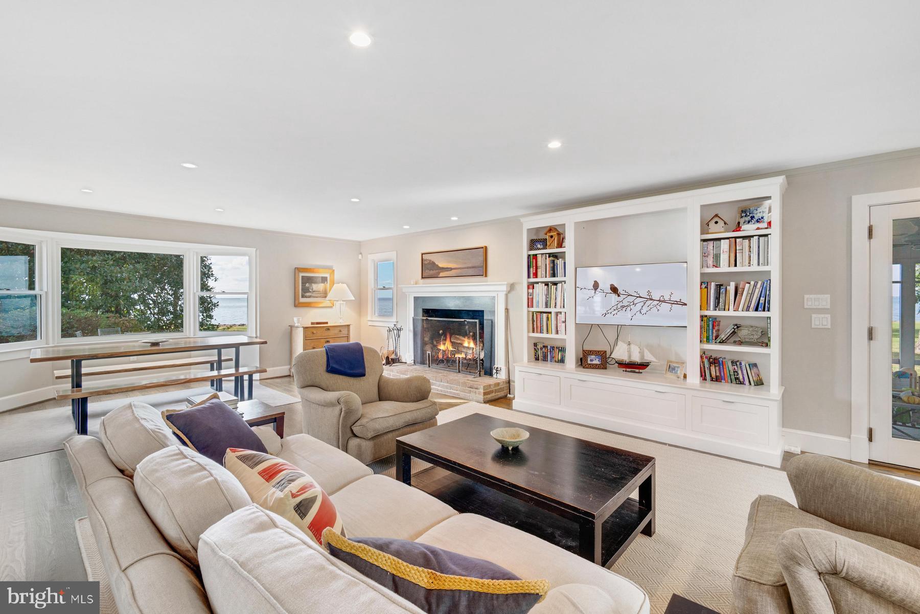 8612 Tilghman Island Road Wittman, MD 21676 - Photo 13 of 72 Family Room