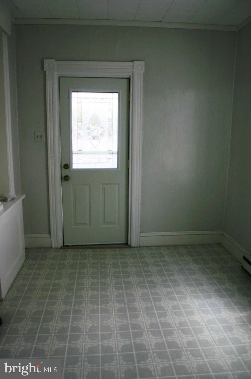 208 West 3rd Avenue Ranson, WV 25438 - Photo 3 of 15 Foyer