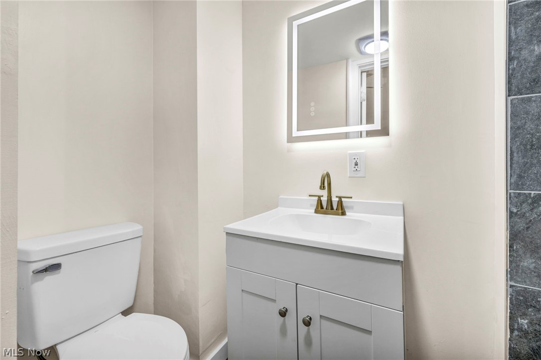 2160 Fulton Road Cleveland, OH 44113 - Photo 21 of 39