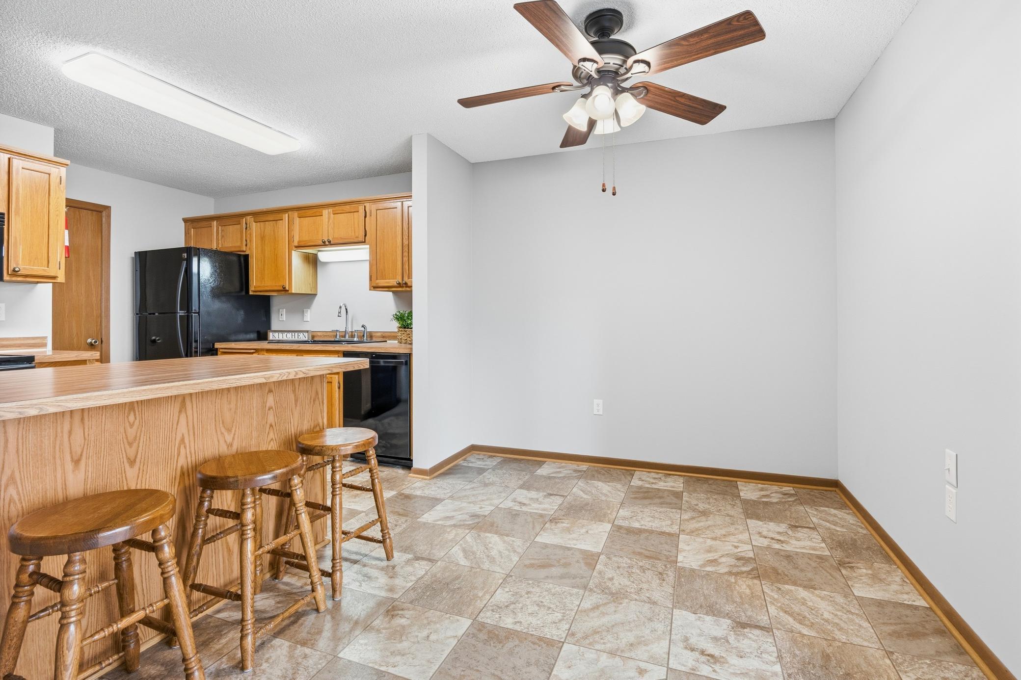 6242 Magda Drive, Unit B Maple Grove, MN 55369 - Photo 7 of 11