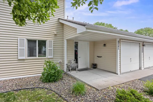 $200,000 | 6242 Magda Drive, Unit B, Maple Grove, MN 55369