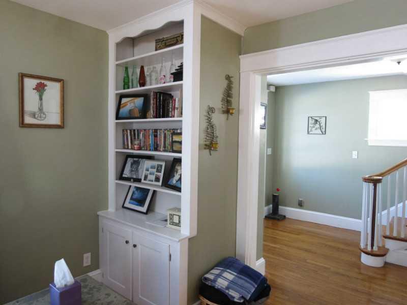 13 Pine Point Road Scarborough, ME 04074 - Photo 12 of 35 Living Room.