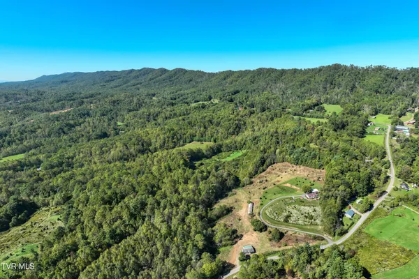 $369,000 | 1311 Deer Run Road, Mountain City, TN 37683