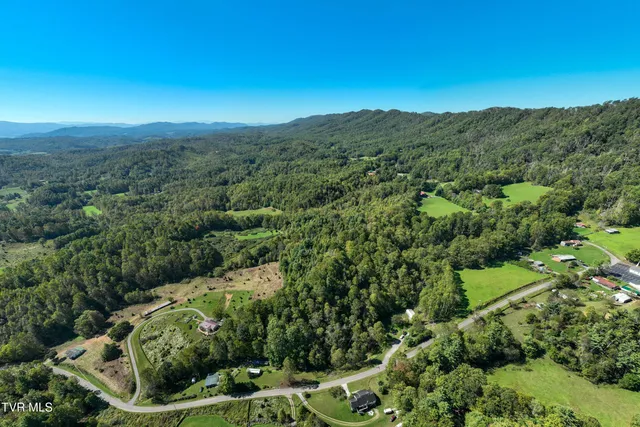 $445,000 | 1311 Deer Run Road, Mountain City, TN 37683