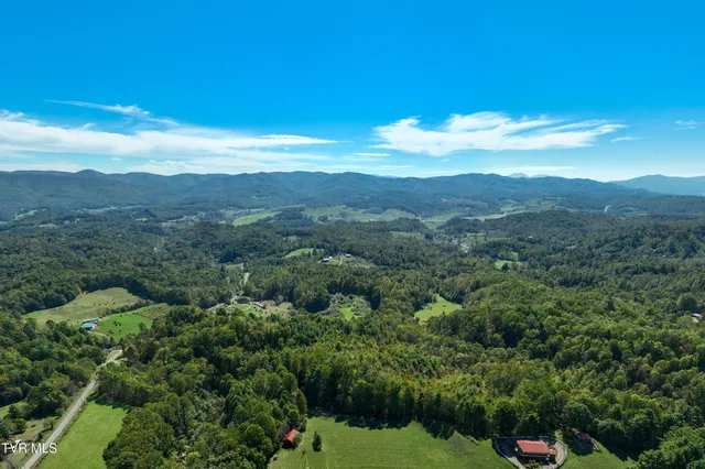 $445,000 | 1311 Deer Run Road, Mountain City, TN 37683