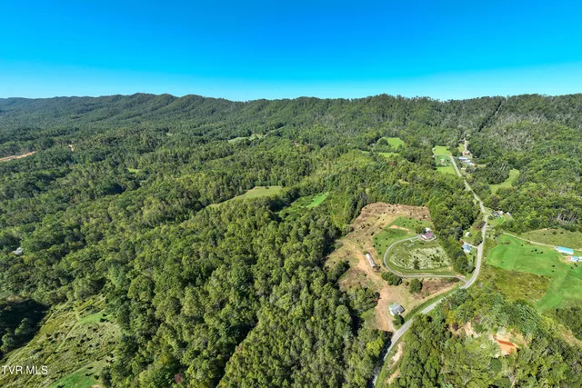 $445,000 | 1311 Deer Run Road, Mountain City, TN 37683