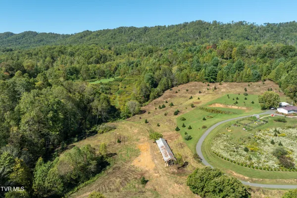 $369,000 | 1311 Deer Run Road, Mountain City, TN 37683