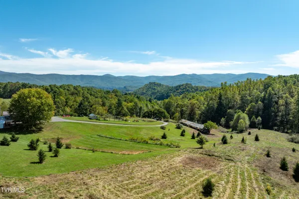 $369,000 | 1311 Deer Run Road, Mountain City, TN 37683