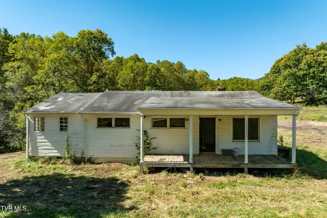 $445,000 | 1311 Deer Run Road, Mountain City, TN 37683