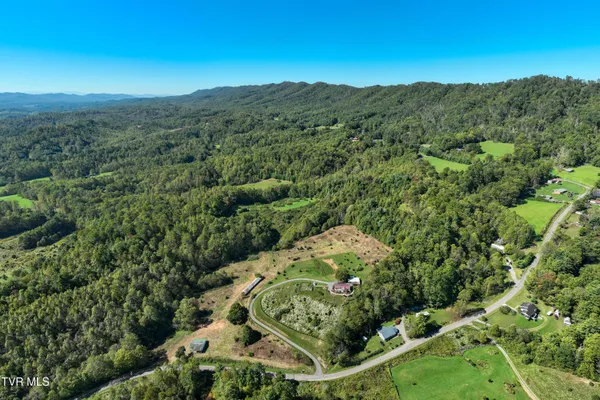 $369,000 | 1311 Deer Run Road, Mountain City, TN 37683