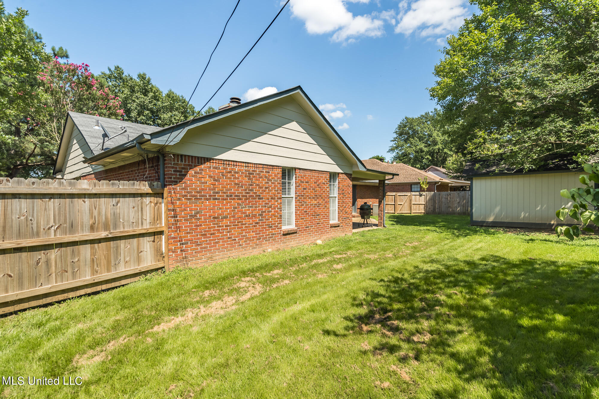 7241 Kingcrest Road Olive Branch, MS 38654 - Photo 6 of 24 238859m_27-snapsold-screen-7241 Kingcres