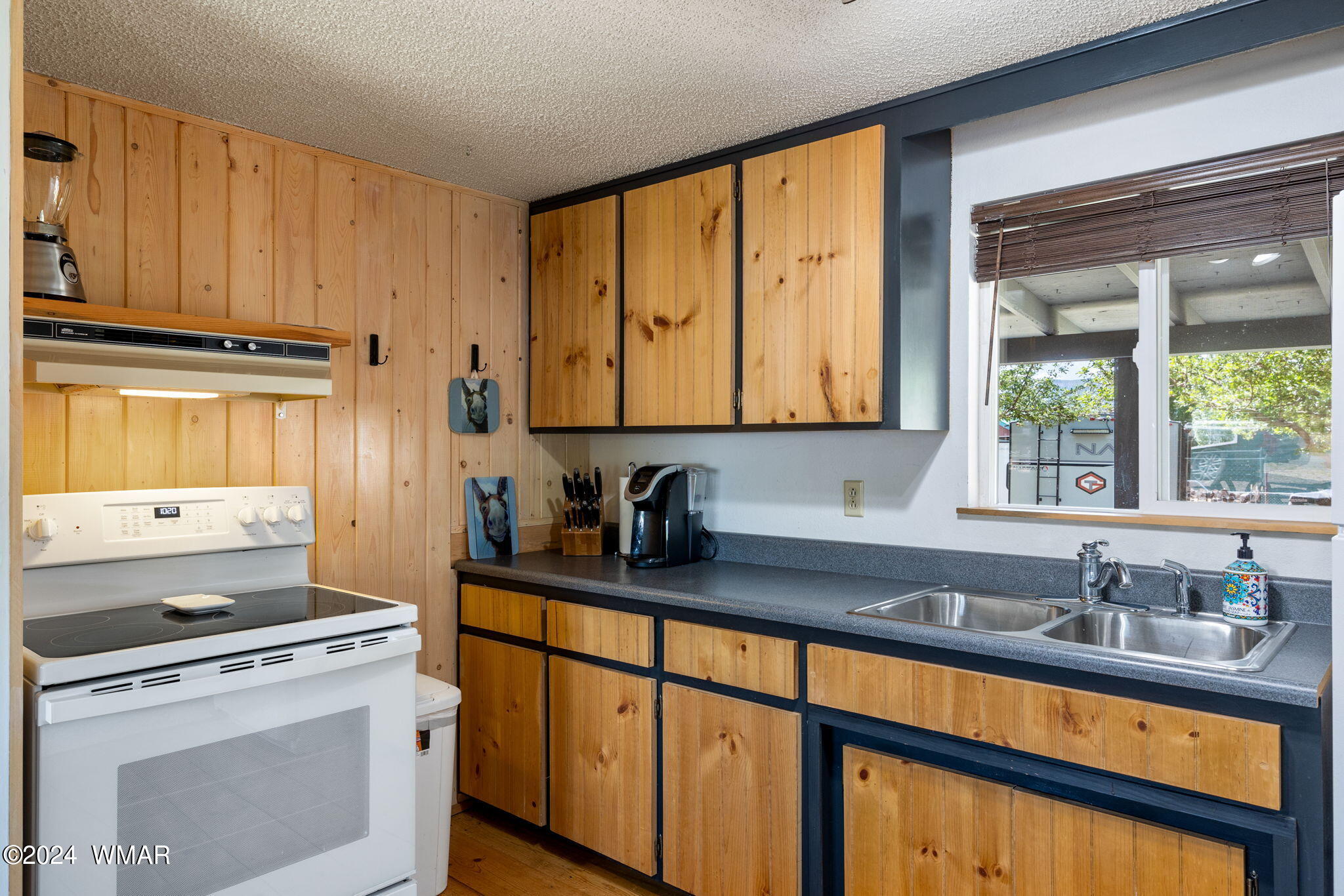 40 Cr2051 Alpine, AZ 85920 - Photo 7 of 27