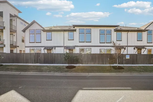 $524,999 | 200 West 56th Street, Unit 2103, Austin, TX 78751