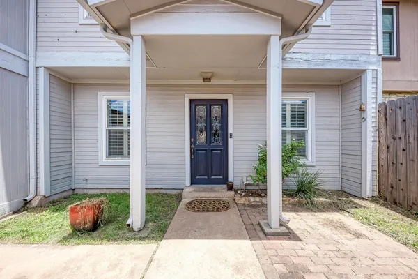 $2,000 | 7917 Parliament Place, Austin, TX 78759