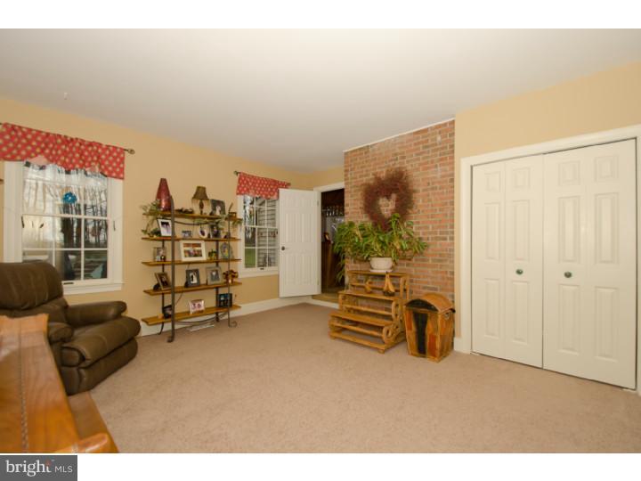 2177 Twining Road Newtown, PA 18940 - Photo 8 of 18 Gallery Image 8