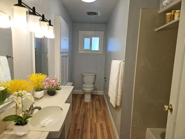 $2,600 | 712 West Gibson Road, Woodland, CA 95695