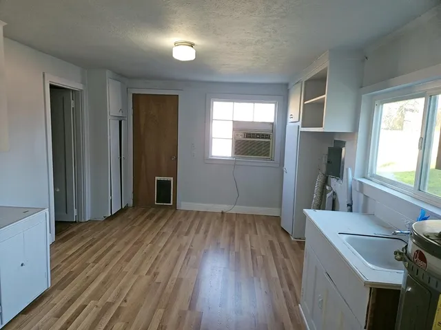 $2,600 | 712 West Gibson Road, Woodland, CA 95695