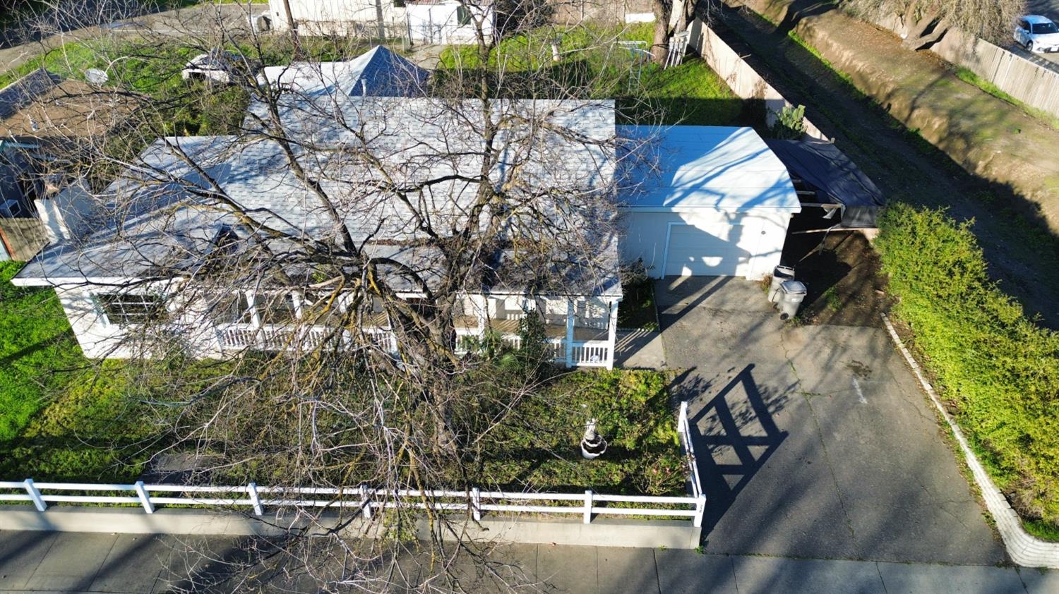 712 West Gibson Road Woodland, CA 95695 - Photo 3 of 28