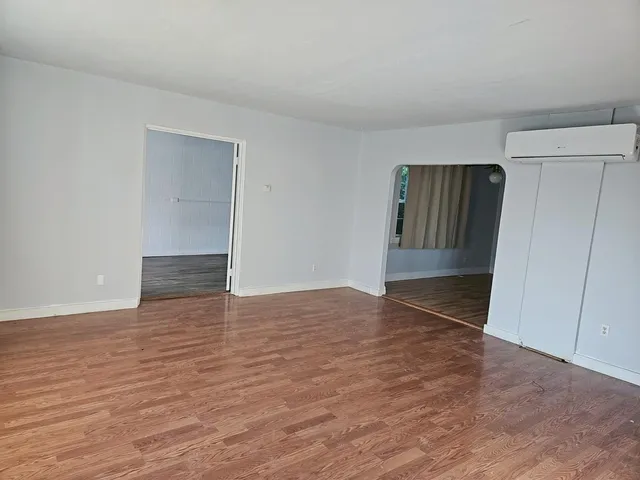 $2,600 | 712 West Gibson Road, Woodland, CA 95695