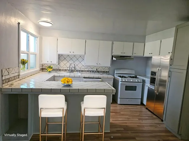 $2,600 | 712 West Gibson Road, Woodland, CA 95695