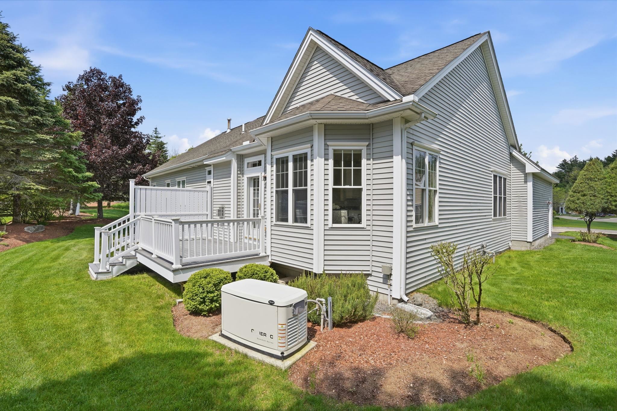 6 Appleton Way, Unit 3 Amherst, NH 03031 - Photo 4 of 41