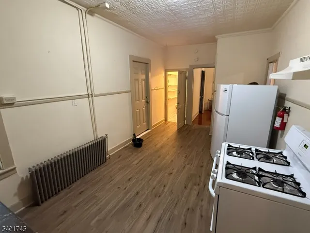 $1,450 | 69 West Somerset Street, Raritan, NJ 08869