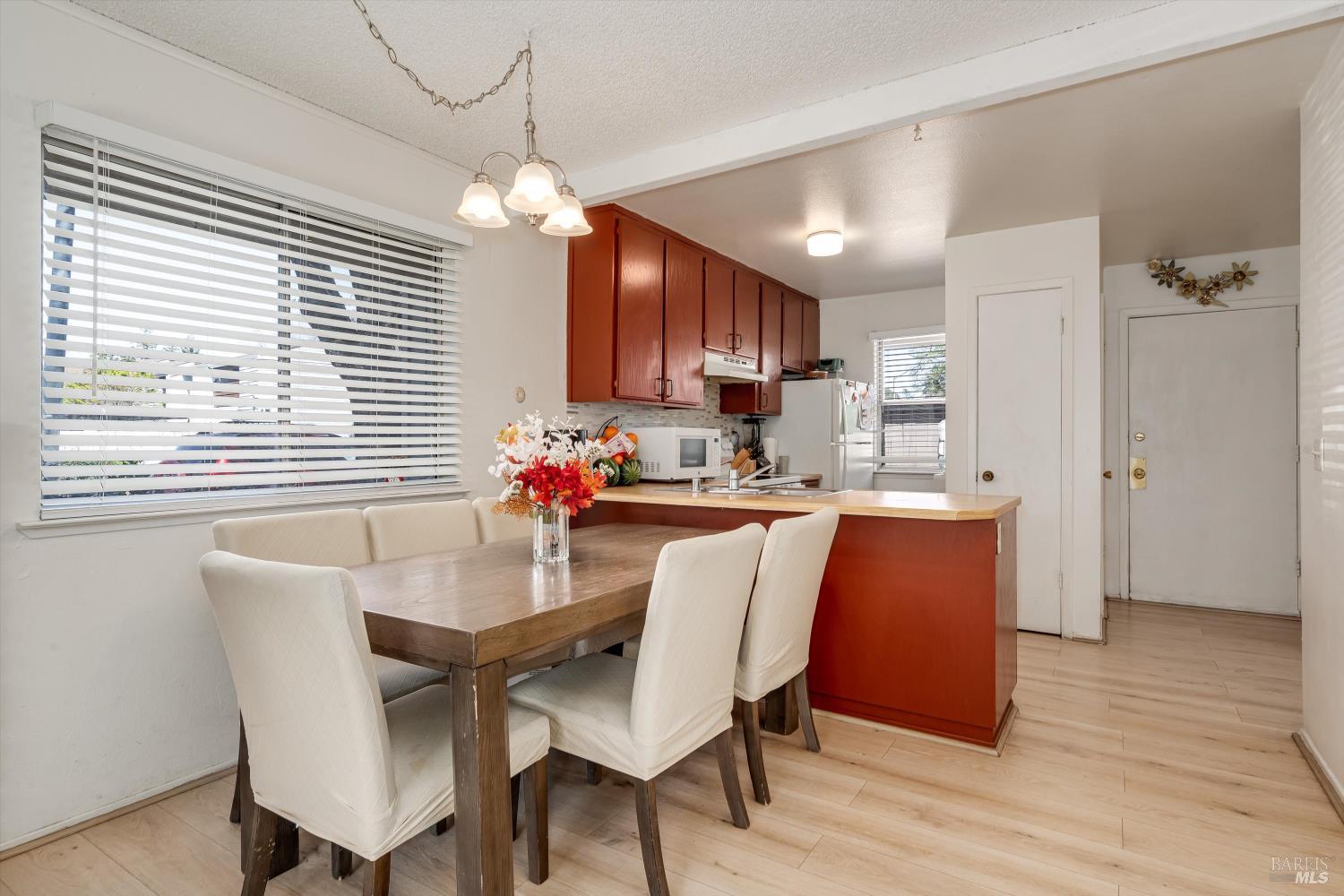 1708 Glenbrook Drive, Unit F Santa Rosa, CA 95401 - Photo 20 of 37