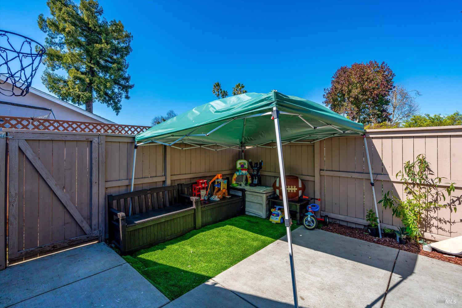 1708 Glenbrook Drive, Unit F Santa Rosa, CA 95401 - Photo 32 of 37