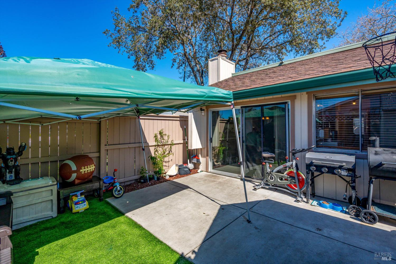 1708 Glenbrook Drive, Unit F Santa Rosa, CA 95401 - Photo 33 of 37